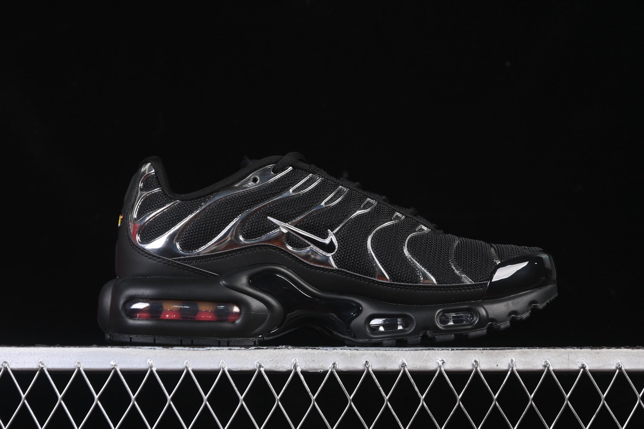 Nike TN HJ9743-001