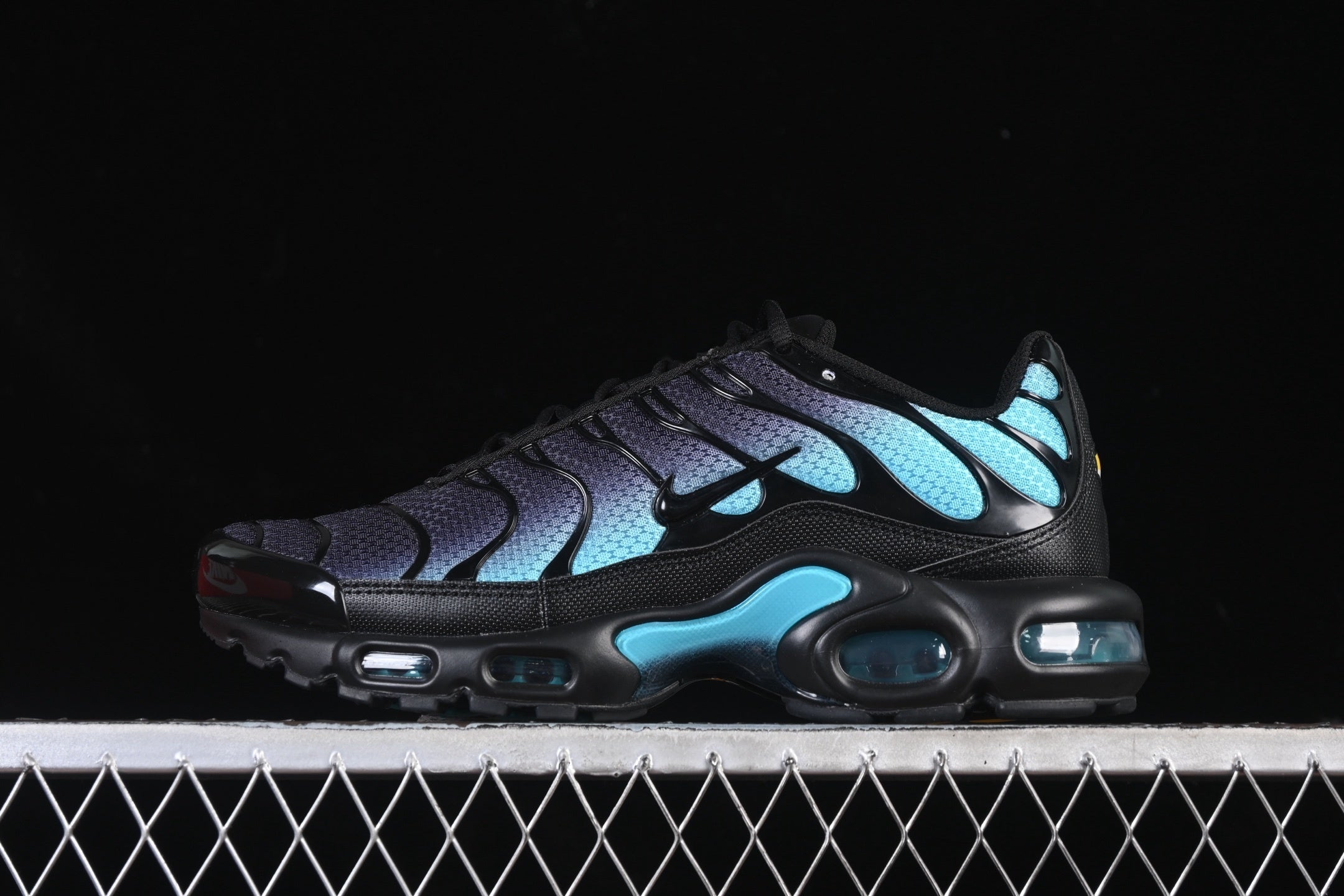 Nike TN DM0032-016